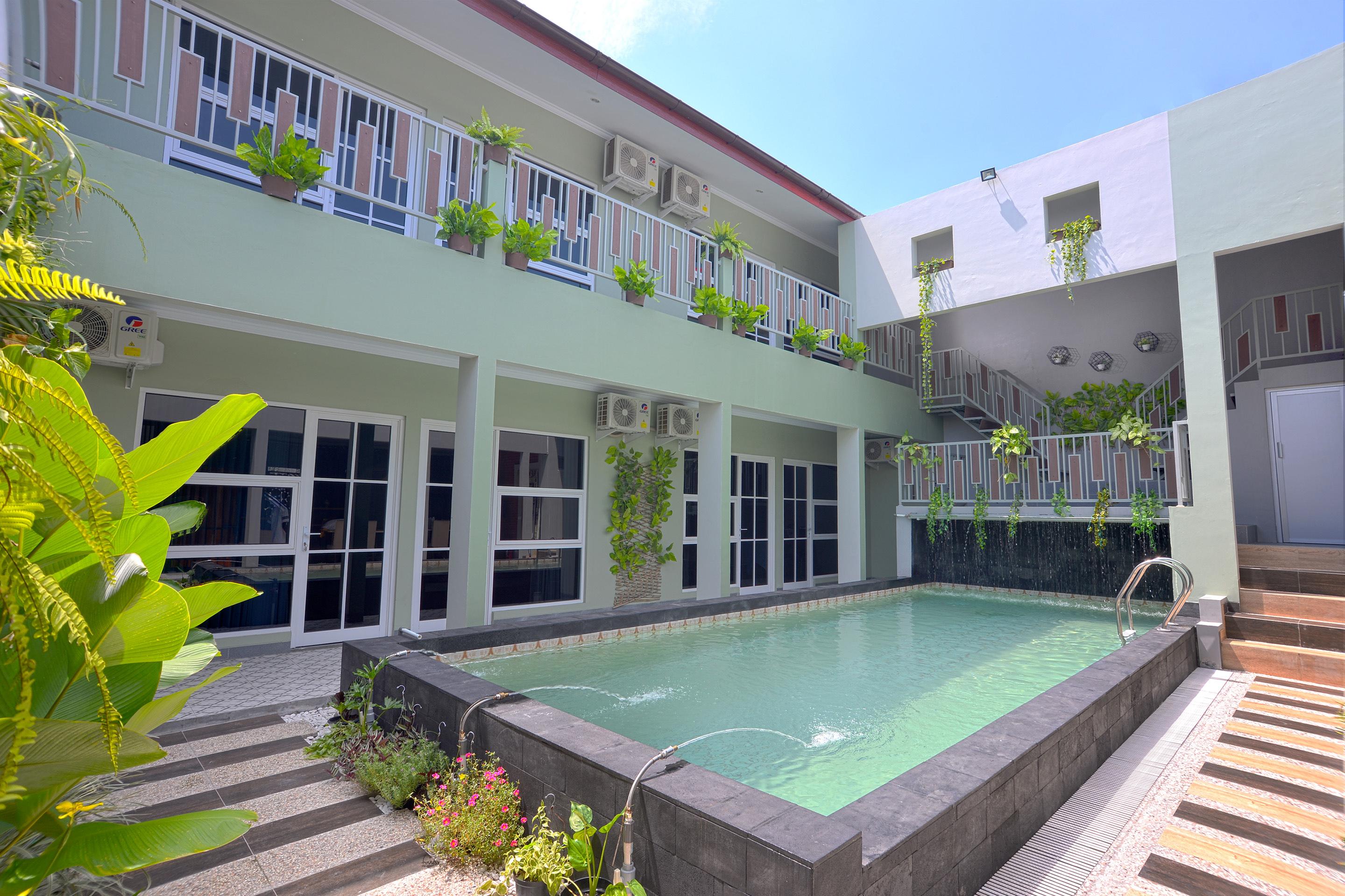 Hotel Oyo 583 Puri Gejayan Asri Syariah à Kejayan Extérieur photo
