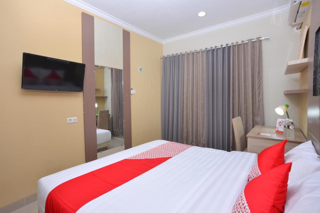 Hotel Oyo 583 Puri Gejayan Asri Syariah à Kejayan Extérieur photo